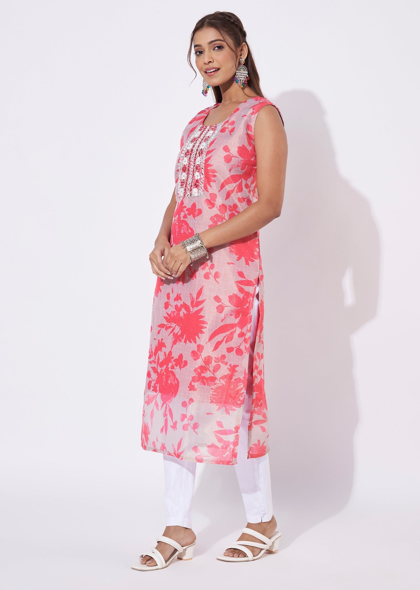 Coral Tissue Straight Cut