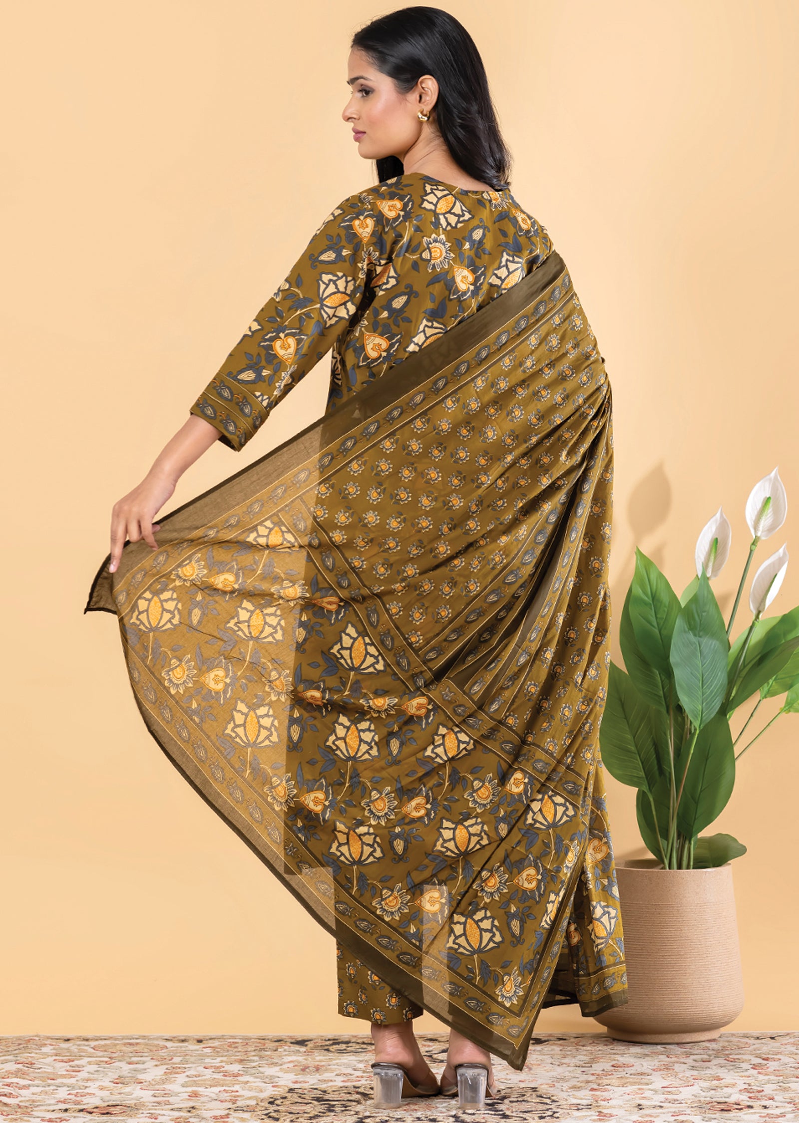 Mehndi Green Cotton Straight cut suit