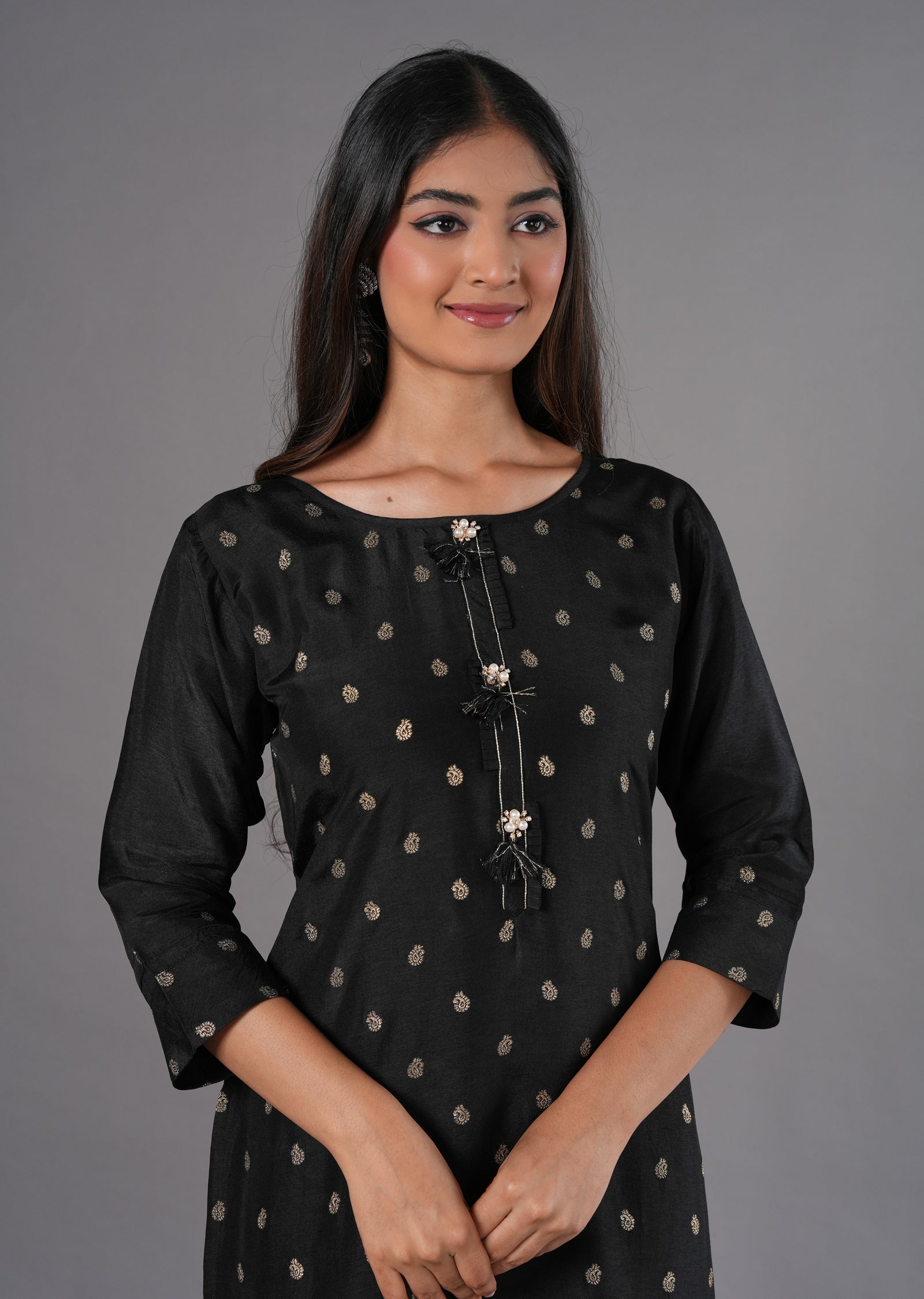 Black Banaras Straight Cut