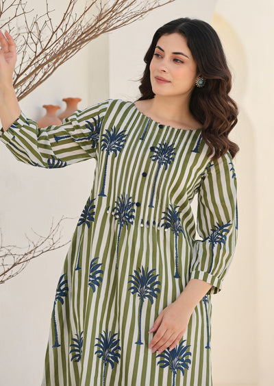 Mehndi Green Cotton Straight Cut Kurti Set