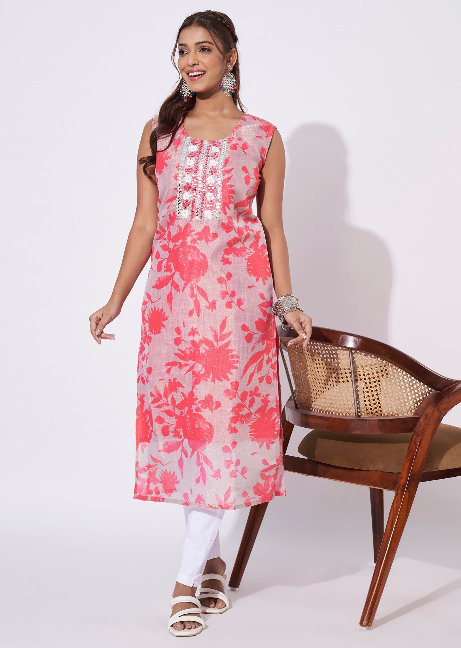 Coral Tissue Straight Cut