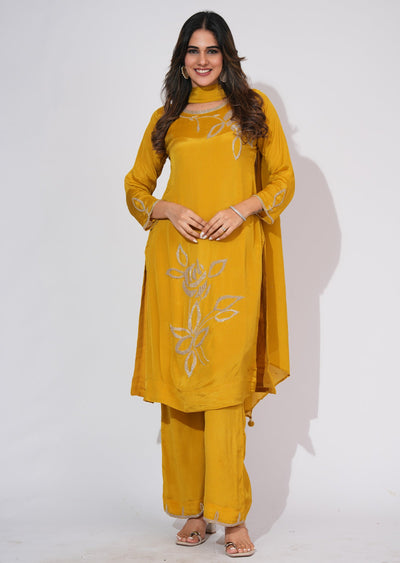 Mustard Chinnon Straight cut suit