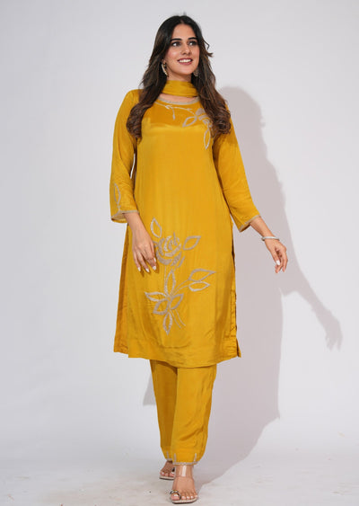 Mustard Chinnon Straight cut suit