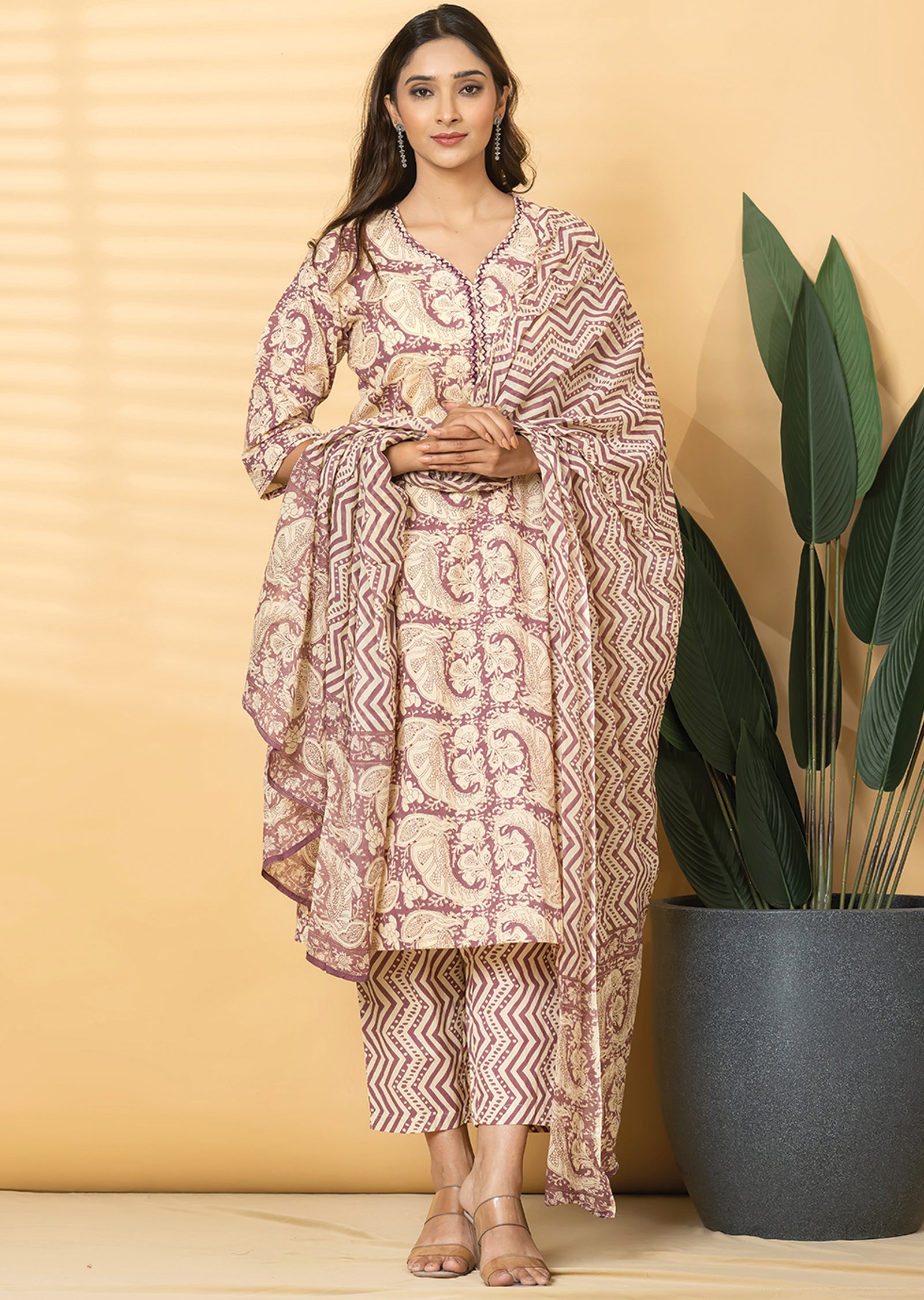 Lavender Cotton Straight cut suit