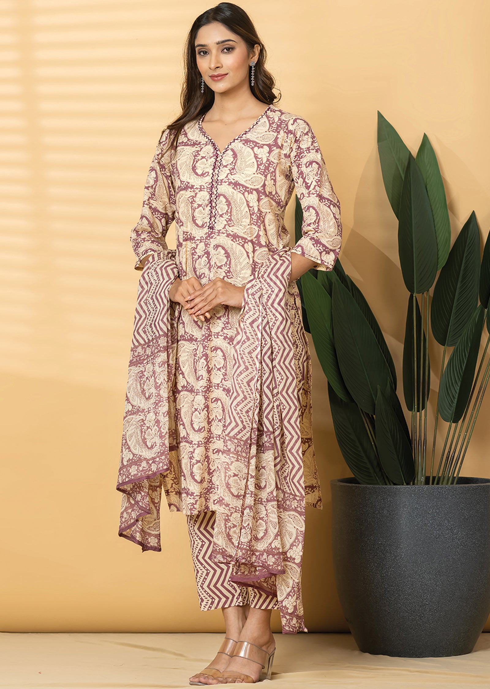 Lavender Cotton Straight cut suit