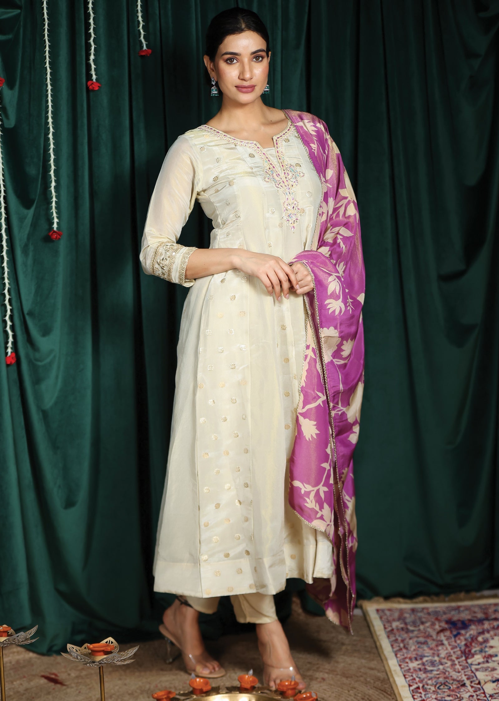 Cream Banaras Tissue Anarkali