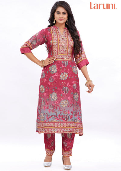 Magenta Muslin Kurti Set with Cut Dana & Beads