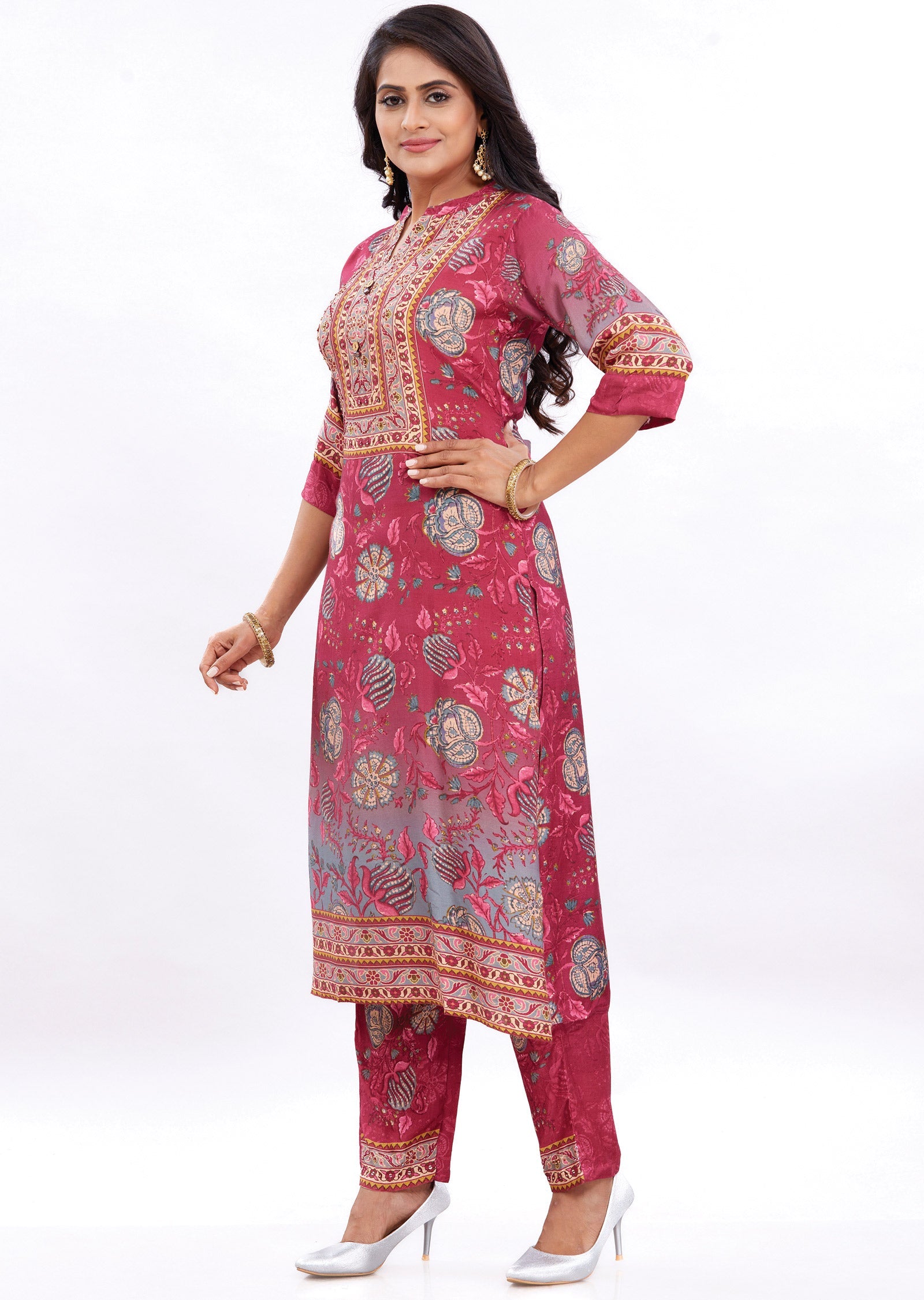 Magenta Muslin Kurti Set with Cut Dana & Beads