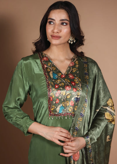 Mehendi Green Crepe Straight Cut suit