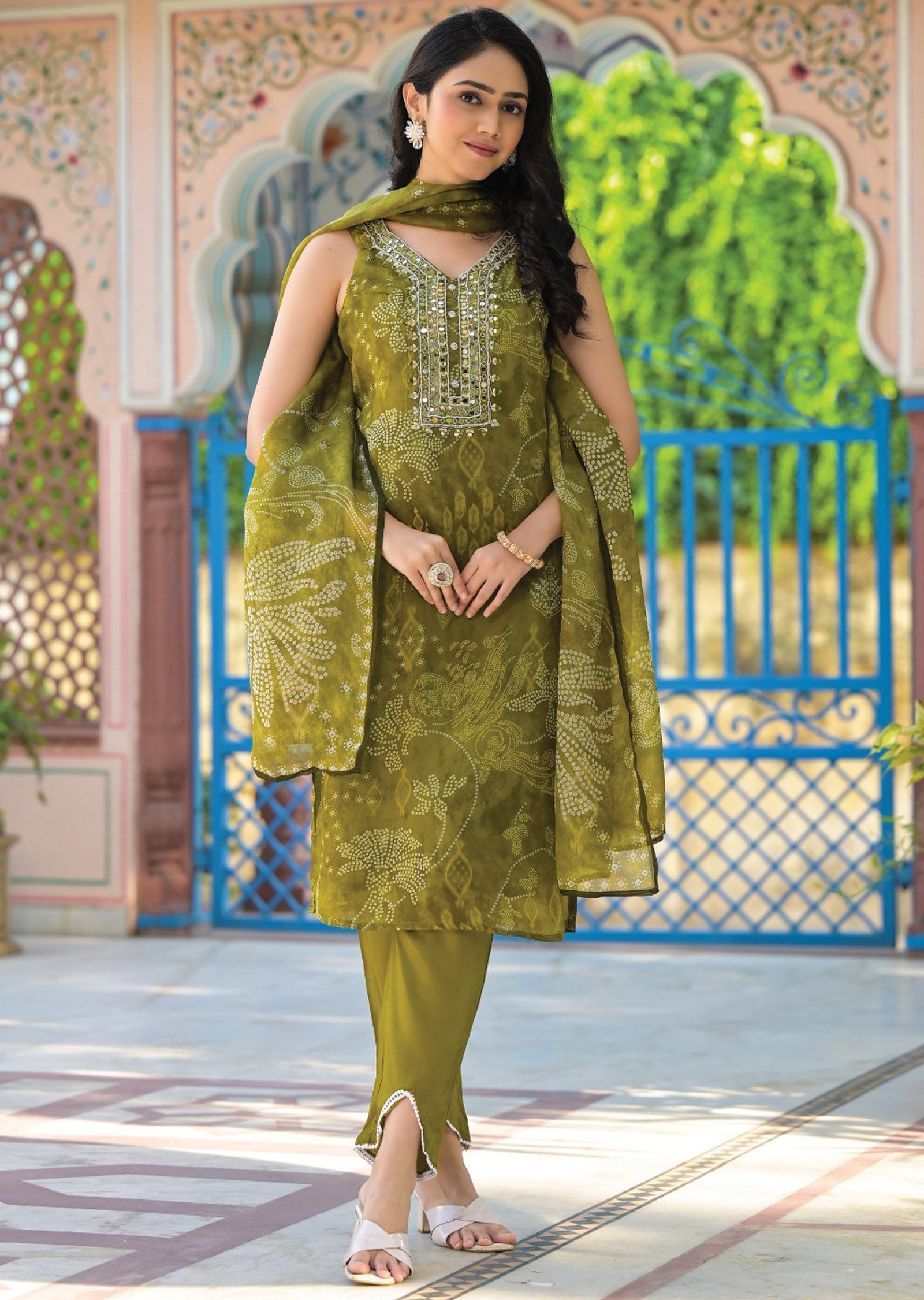 Mehendi Green Organza Straight Cut Suit